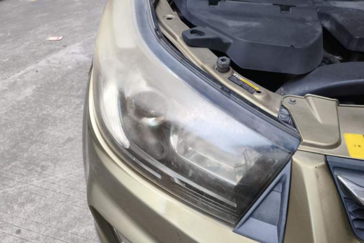Used HYOSOW S3 2014 1.5L Comfort Version China IV Emission Standard Right Front Headlight