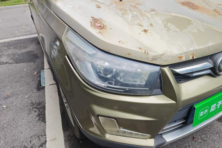Used HYOSOW S3 2014 1.5L Comfort Version China IV Emission Standard Right Front Headlight