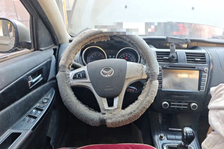 Used HYOSOW S3 2014 1.5L Comfort Version China IV Emission Standard Steering Wheel