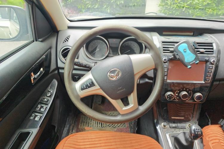 Used HYOSOW S3 2014 1.5L Comfort Version China IV Emission Standard Steering Wheel