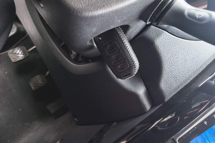 Used HYOSOW S3 2014 1.5L Comfort Version China IV Emission Standard Vehicle Key