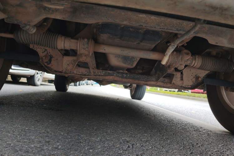 Used HYOSOW S3 2015 1.8L Prestige Version China V Emission Standard Chassis Front