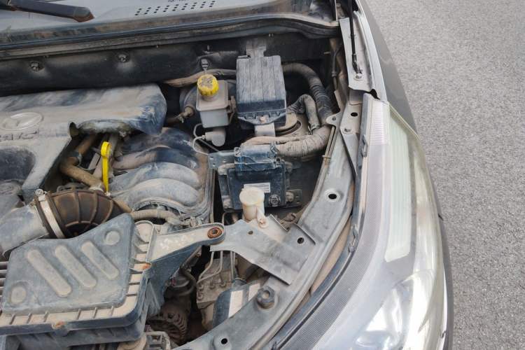 Used HYOSOW S3 2015 1.8L Prestige Version China V Emission Standard Engine Bay Left