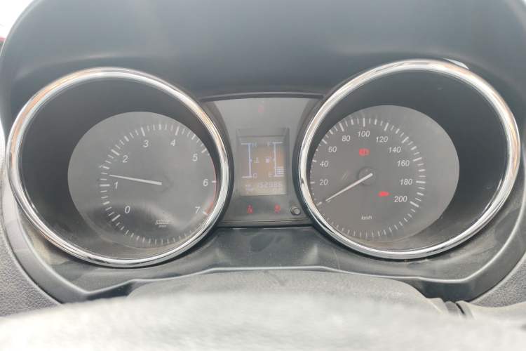 Used HYOSOW S3 2015 1.5L Comfort Version National V Instrument Cluster