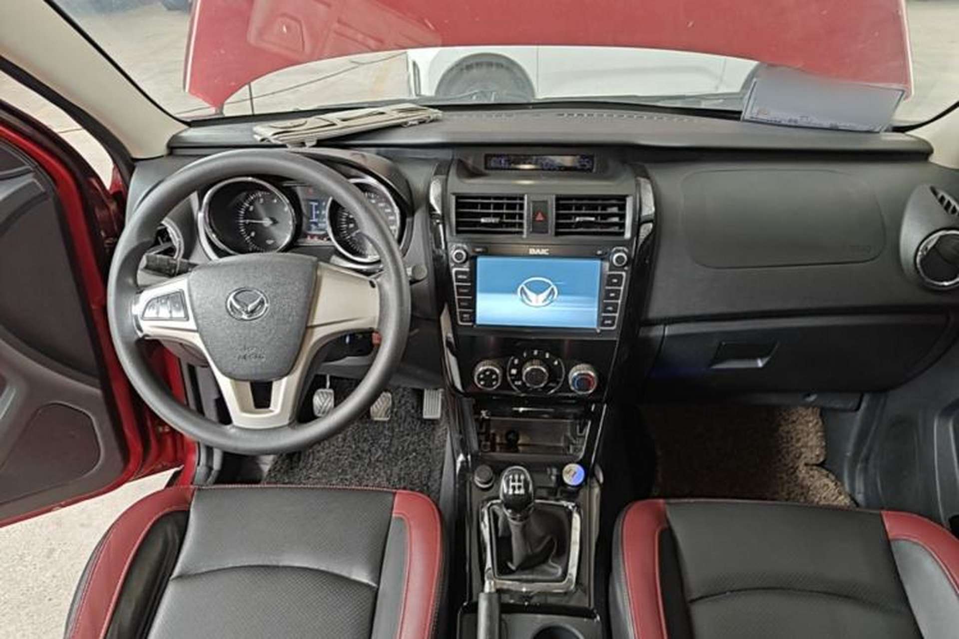 Used HYOSOW S3 2015 1.5L Comfort Version National V Center Console