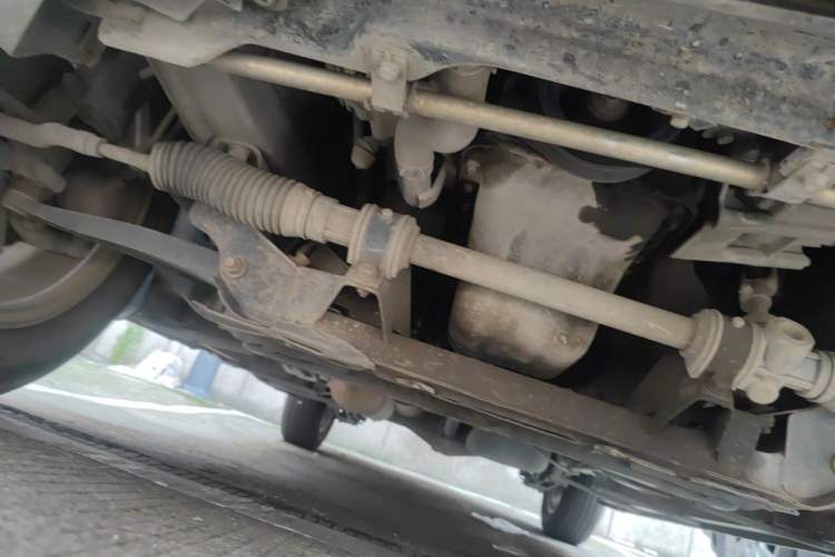 Used HYOSOW S3 2015 1.5L Luxury Model China V Standard Chassis Front