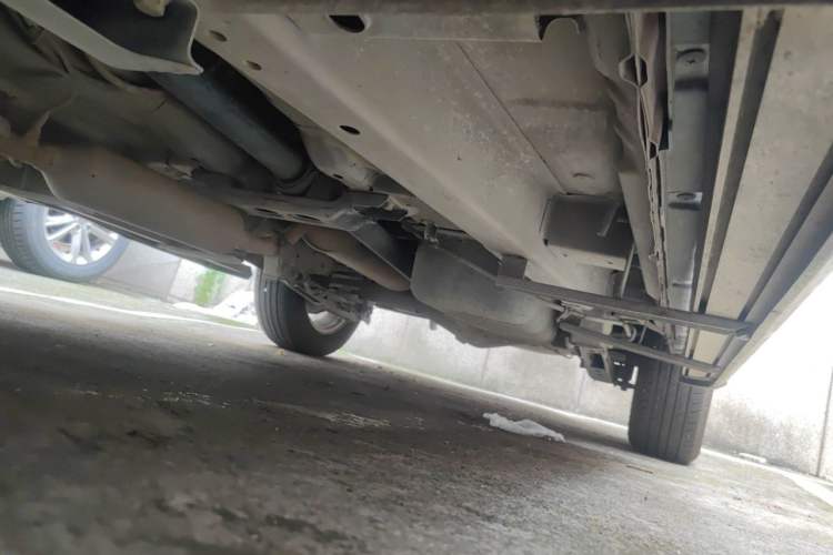 Used HYOSOW S3 2015 1.5L Luxury Model China V Standard Chassis Front Left