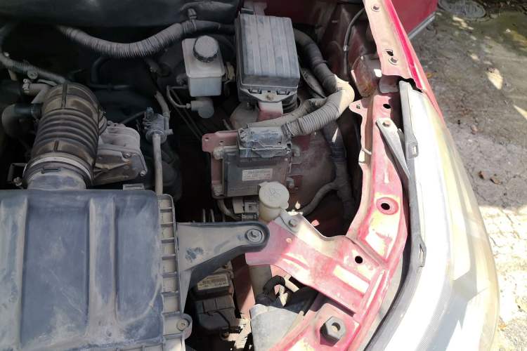Used HYOSOW S3 2015 1.5L Luxury Model China V Standard Engine Bay Left