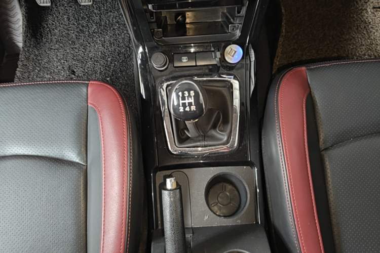 Used HYOSOW S3 2015 1.5L Comfort Version National V Gear Lever