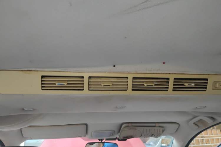 Used HYOSOW S3 2015 1.5L Luxury Model China V Standard Headliner