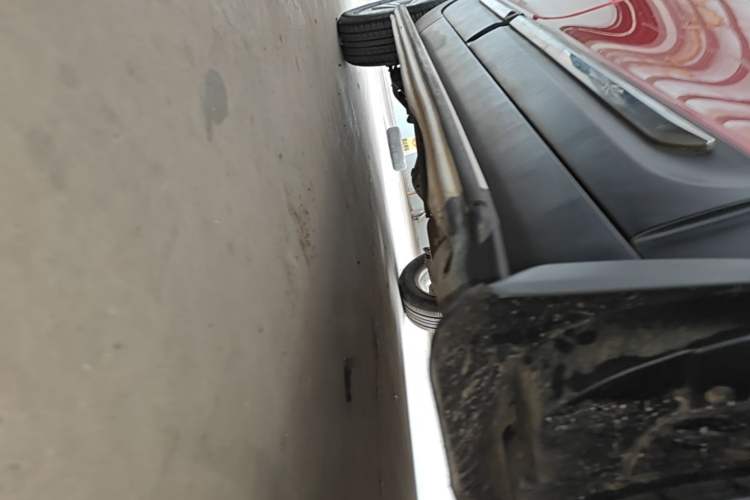 Used HYOSOW S3 2015 1.5L Comfort Version National V Right Side Sill