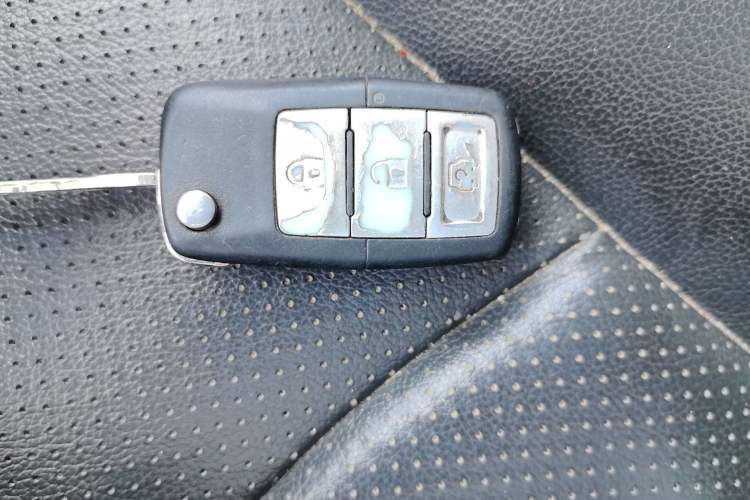 Used HYOSOW S3 2015 1.5L Luxury Model China V Standard Vehicle Key