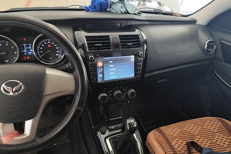 Used HYOSOW S3 2015 1.5L Comfort Version National V Center Console