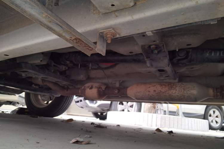 Used HYOSOW S3 2015 1.8L Prestige Version China V Emission Standard Chassis Front Left