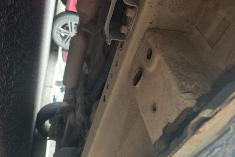 Used HYOSOW S3 2015 1.5L Comfort Version National V Chassis Front Left