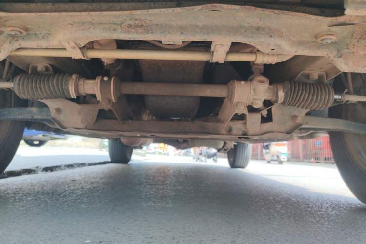 Used HYOSOW S3 2015 1.5L Comfort Version National V Chassis Front