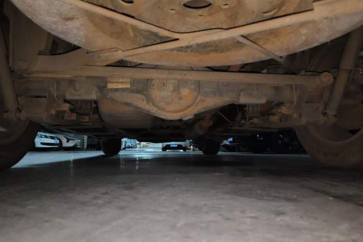Used HYOSOW S3 2015 1.5L Luxury Model China V Standard Chassis Rear