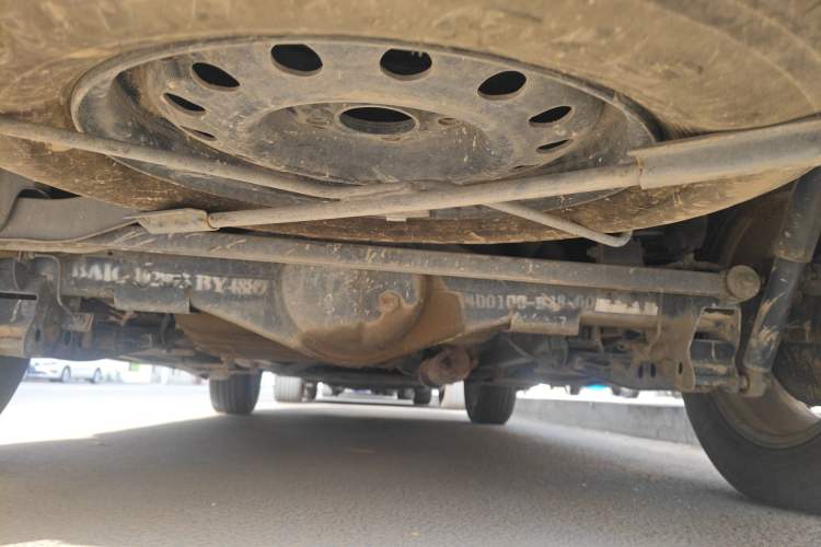 Used HYOSOW S3 2015 1.8L Prestige Version China V Emission Standard Chassis Rear