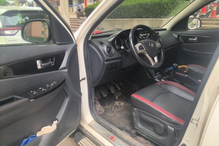 Used HYOSOW S3 2015 1.5L Luxury Model China V Standard Driver Seat