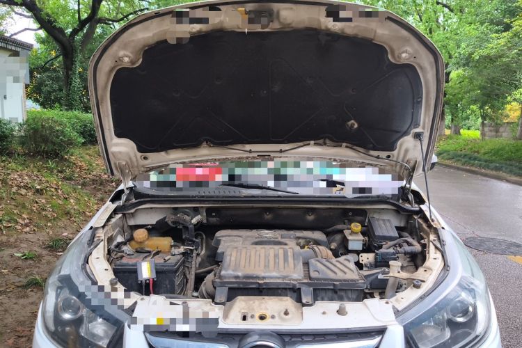 Used HYOSOW S3 2015 1.8L Prestige Version China V Emission Standard Engine Bay
