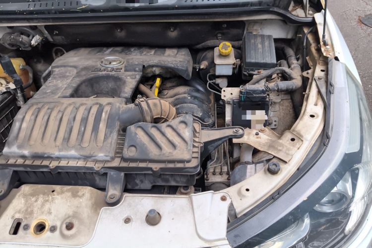 Used HYOSOW S3 2015 1.8L Prestige Version China V Emission Standard Engine Bay Left