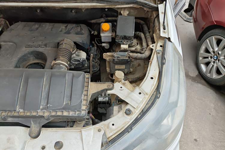 Used HYOSOW S3 2015 1.5L Luxury Model China V Standard Engine Bay Left
