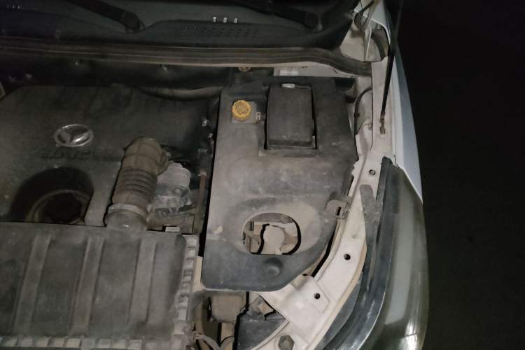 Used HYOSOW S3 2015 1.5L Luxury Model China V Standard Engine Bay Left