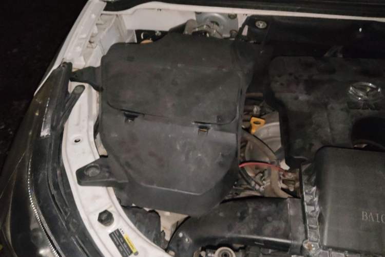 Used HYOSOW S3 2015 1.5L Luxury Model China V Standard Engine Bay Right