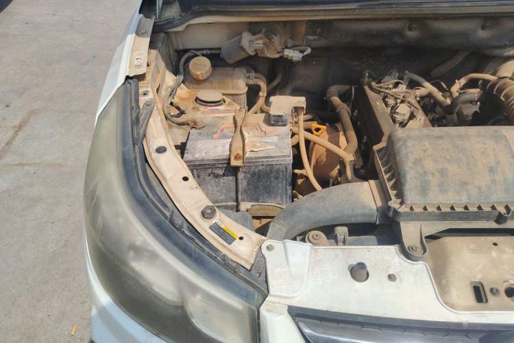 Used HYOSOW S3 2015 1.5L Comfort Version National V Engine Bay Right