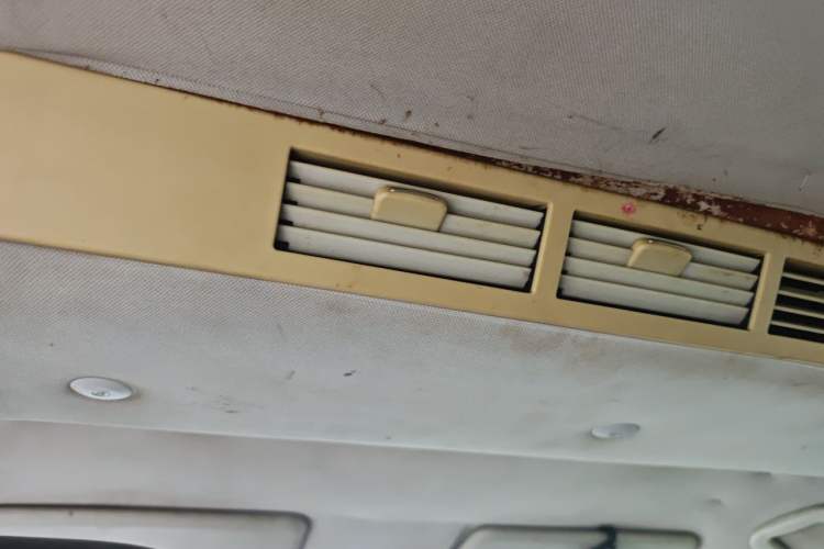 Used HYOSOW S3 2015 1.5L Luxury Model China V Standard Headliner