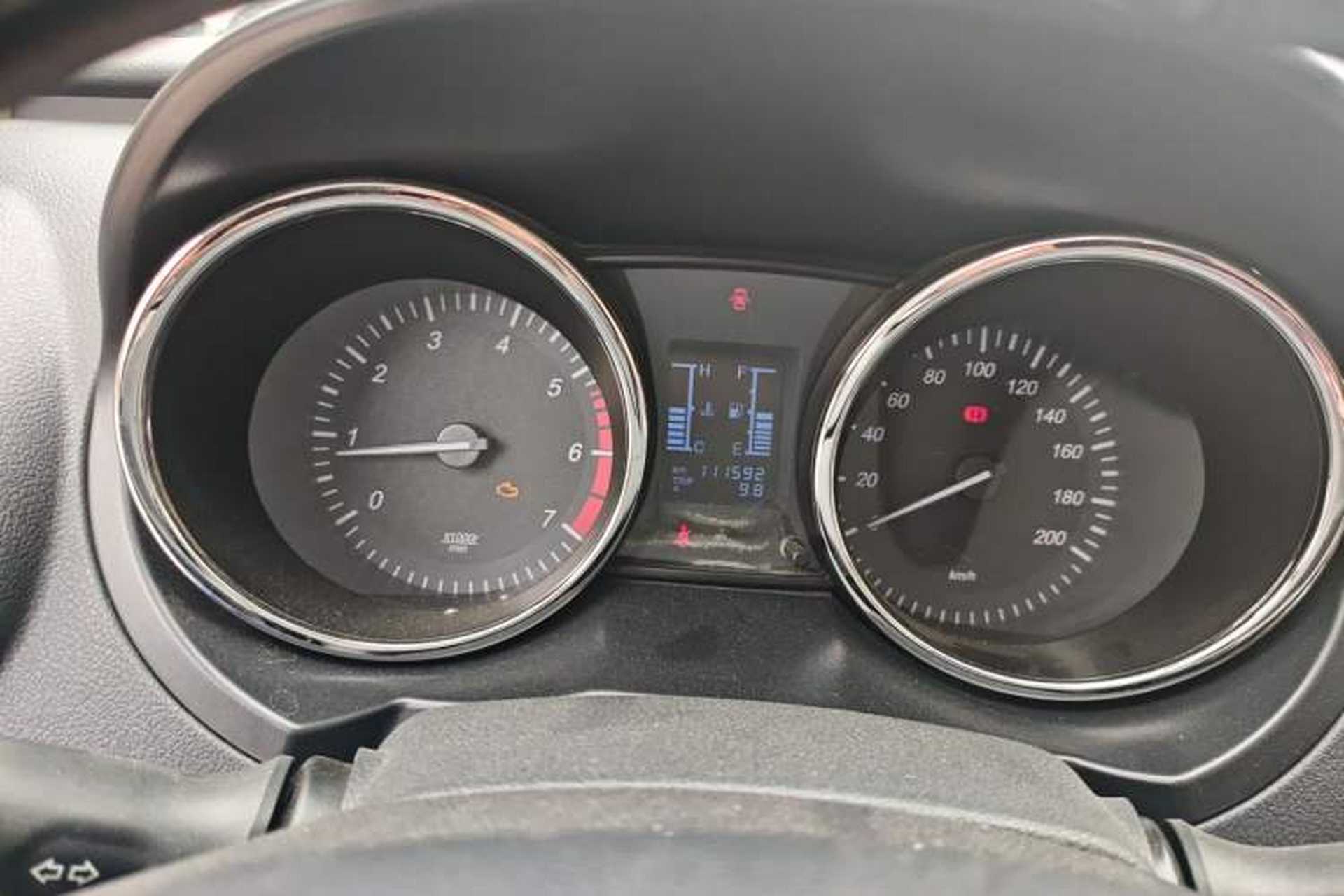 Used HYOSOW S3 2015 1.5L Luxury Model China V Standard Instrument Cluster