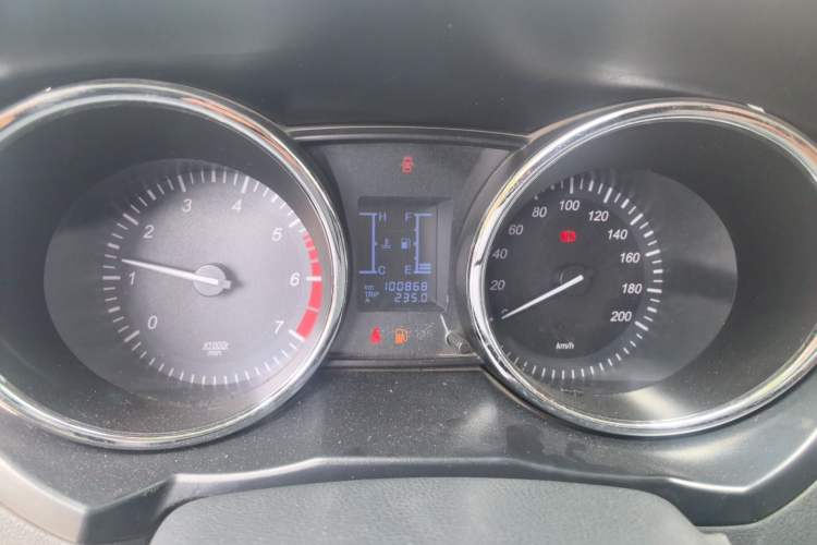 Used HYOSOW S3 2015 1.5L Luxury Model China V Standard Instrument Cluster