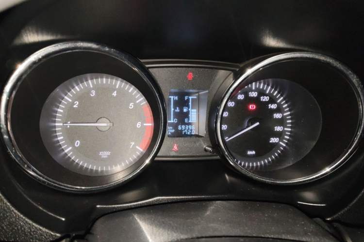 Used HYOSOW S3 2015 1.5L Luxury Model China V Standard Instrument Cluster
