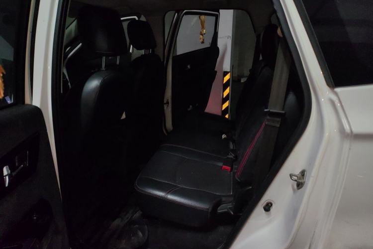 Used HYOSOW S3 2015 1.5L Luxury Model China V Standard Left Rear Seat