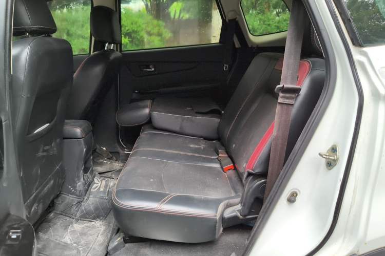 Used HYOSOW S3 2015 1.8L Prestige Version China V Emission Standard Left Rear Seat