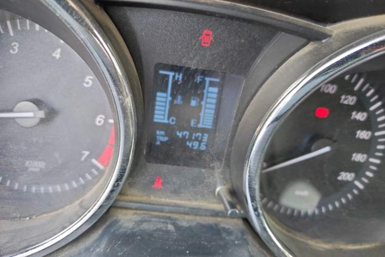 Used HYOSOW S3 2015 1.5L Comfort Version National V Odometer Close Up