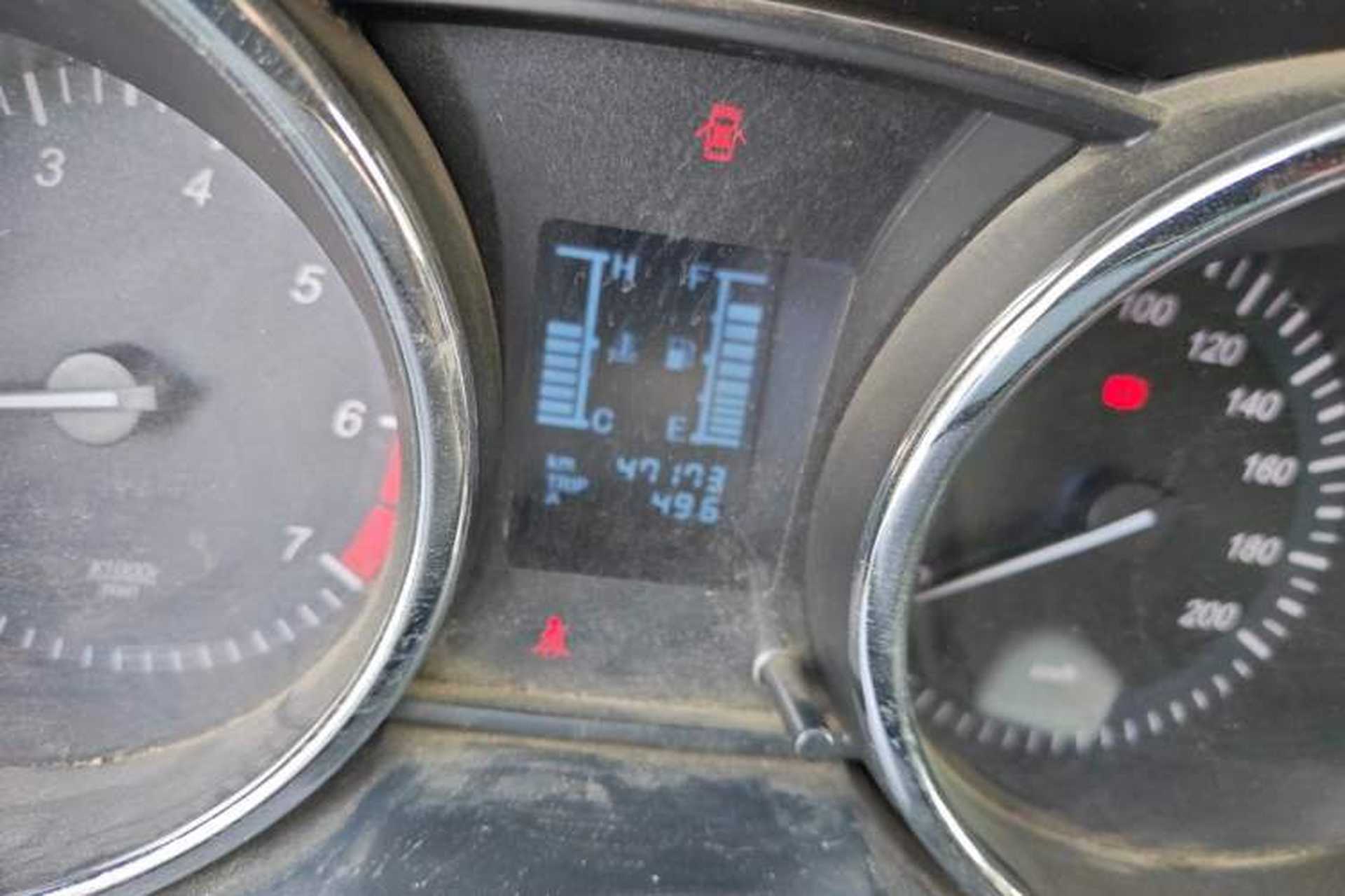 Used HYOSOW S3 2015 1.5L Comfort Version National V Odometer Close Up