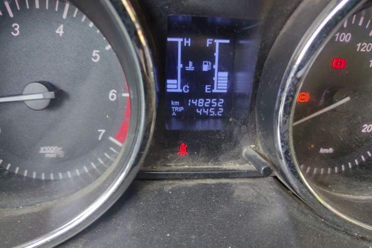 Used HYOSOW S3 2015 1.5L Comfort Version National V Odometer Close Up