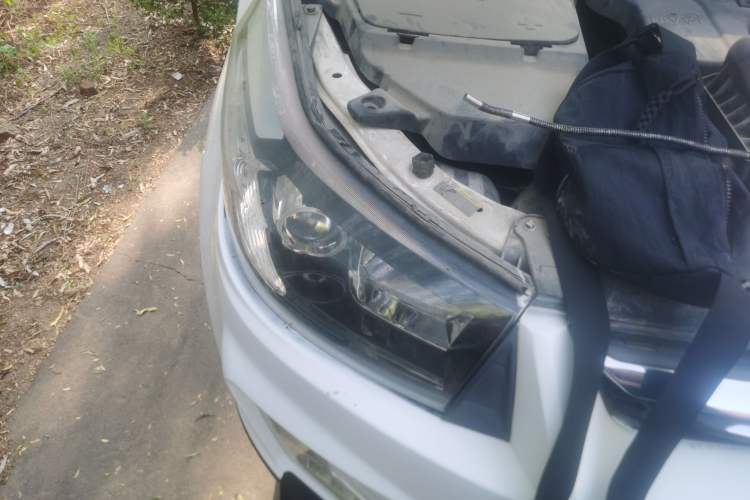 Used HYOSOW S3 2015 1.5L Comfort Version National V Right Front Headlight
