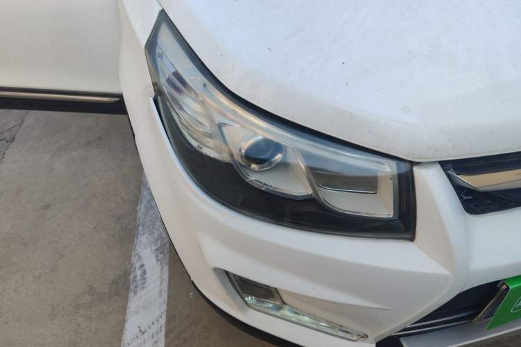 Used HYOSOW S3 2015 1.5L Comfort Version National V Right Front Headlight