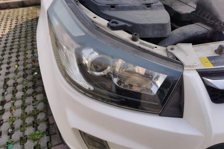 Used HYOSOW S3 2015 1.5L Comfort Version National V Right Front Headlight