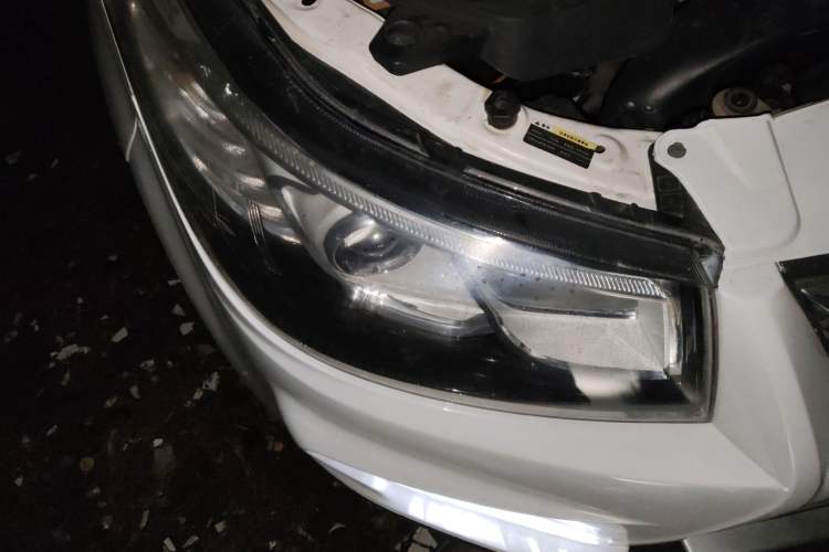Used HYOSOW S3 2015 1.5L Luxury Model China V Standard Right Front Headlight