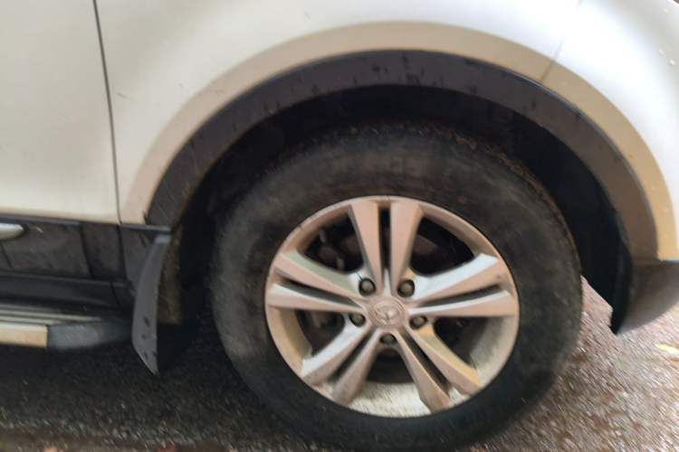 Used HYOSOW S3 2015 1.8L Prestige Version China V Emission Standard Right Front Wheel Hub