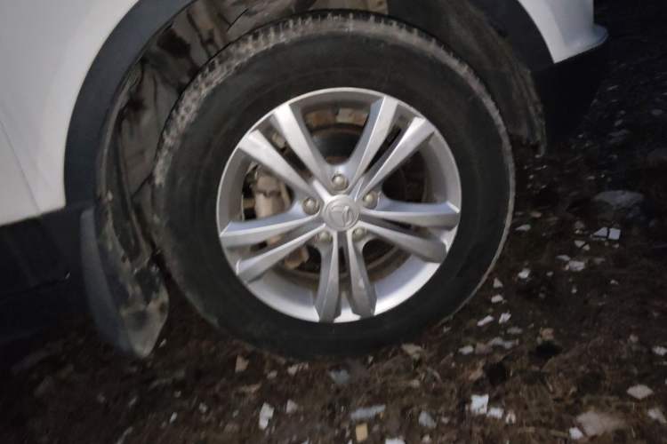 Used HYOSOW S3 2015 1.5L Luxury Model China V Standard Right Front Wheel Hub