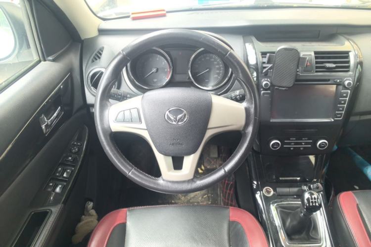 Used HYOSOW S3 2015 1.5L Luxury Model China V Standard Steering Wheel