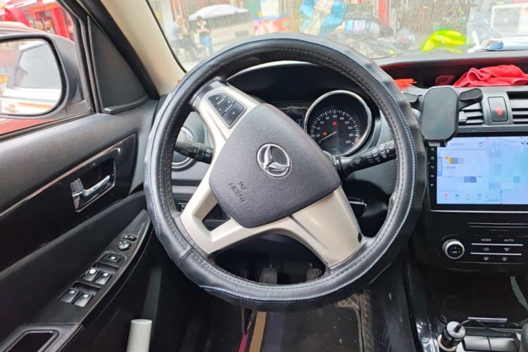 Used HYOSOW S3 2015 1.5L Luxury Model China V Standard Steering Wheel