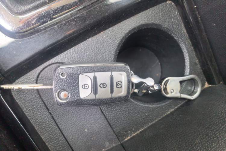 Used HYOSOW S3 2015 1.5L Luxury Model China V Standard Vehicle Key