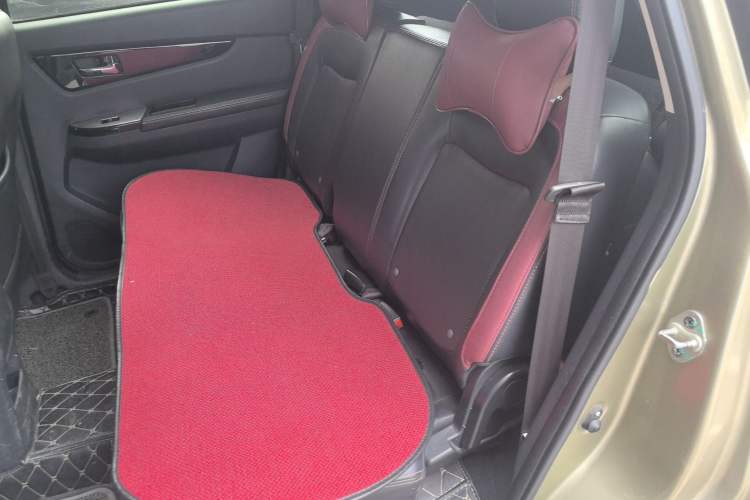 Used HYOSOW S3 2015 1.5L Luxury Model China V Standard Interior 1