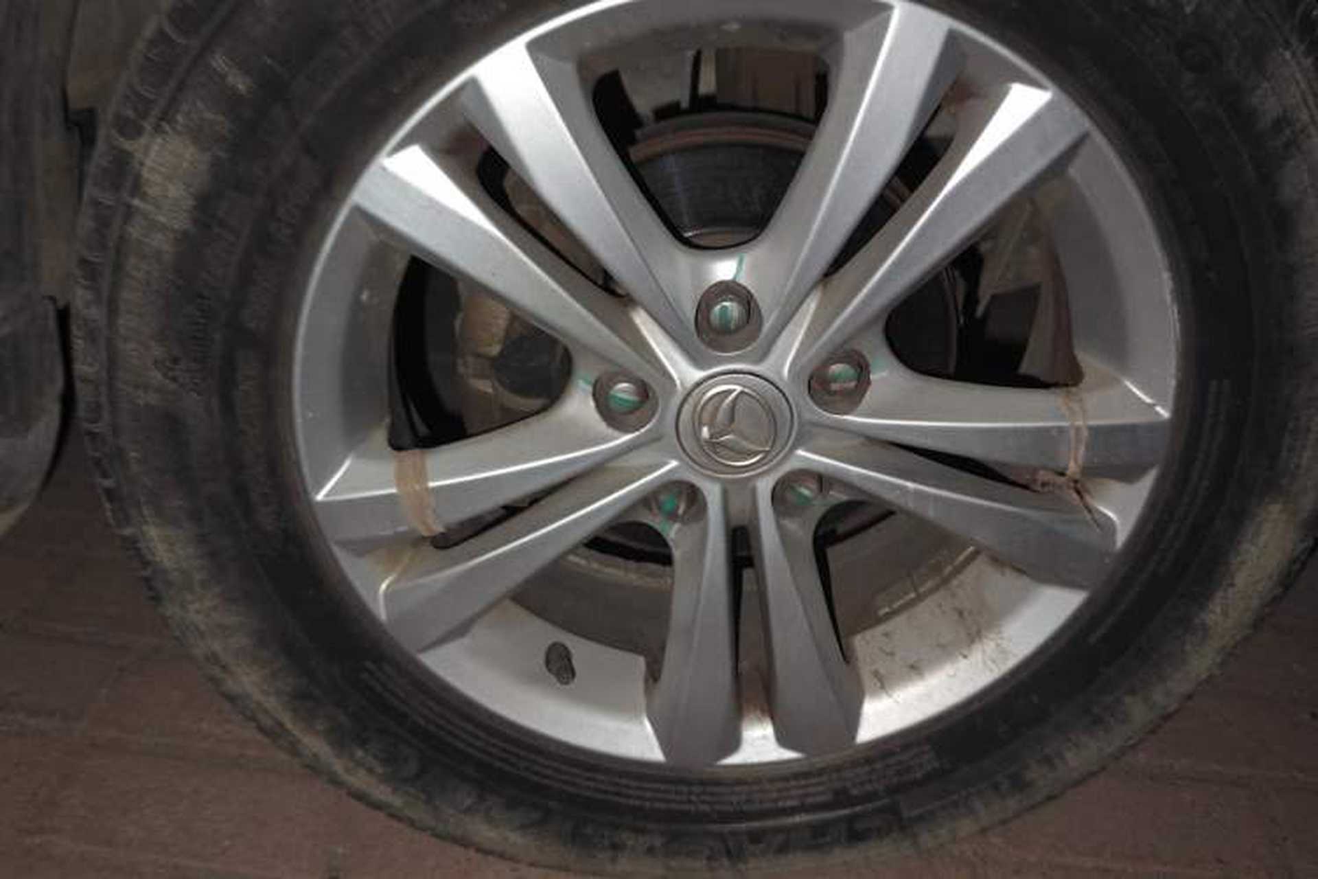 Used HYOSOW S3 2015 1.5L Comfort Version National V Right Front Wheel Hub