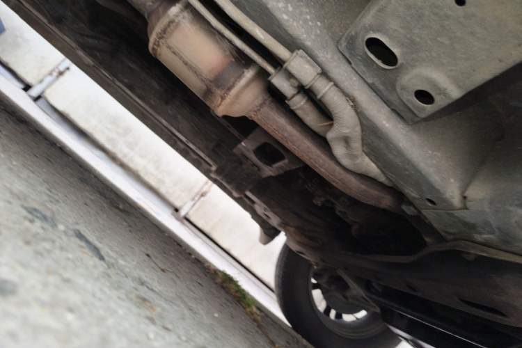 Used HYOSOW S3 2016 S3L 1.5L Manual Prestige Edition Chassis Front Right